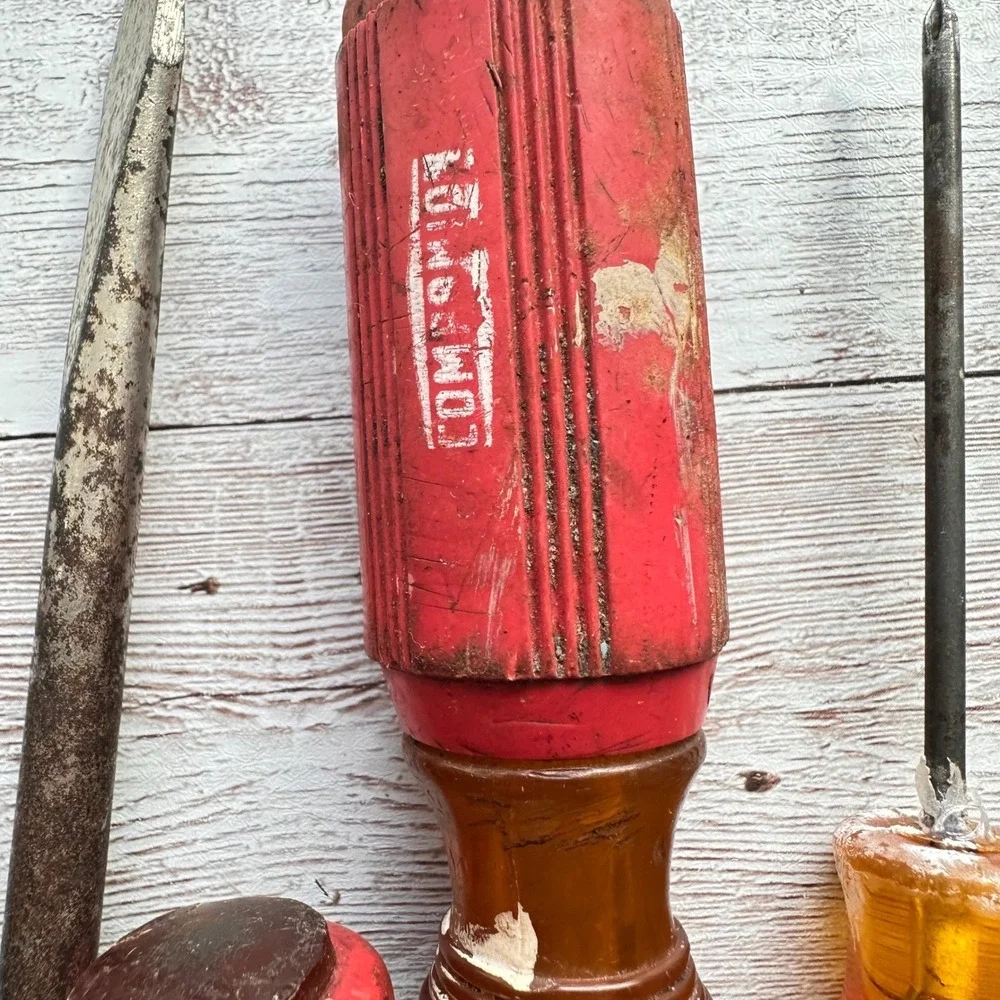 Vintage Screwdrivers Lot Sears Companion Crescent USA Red & Amber Handles Tools‎